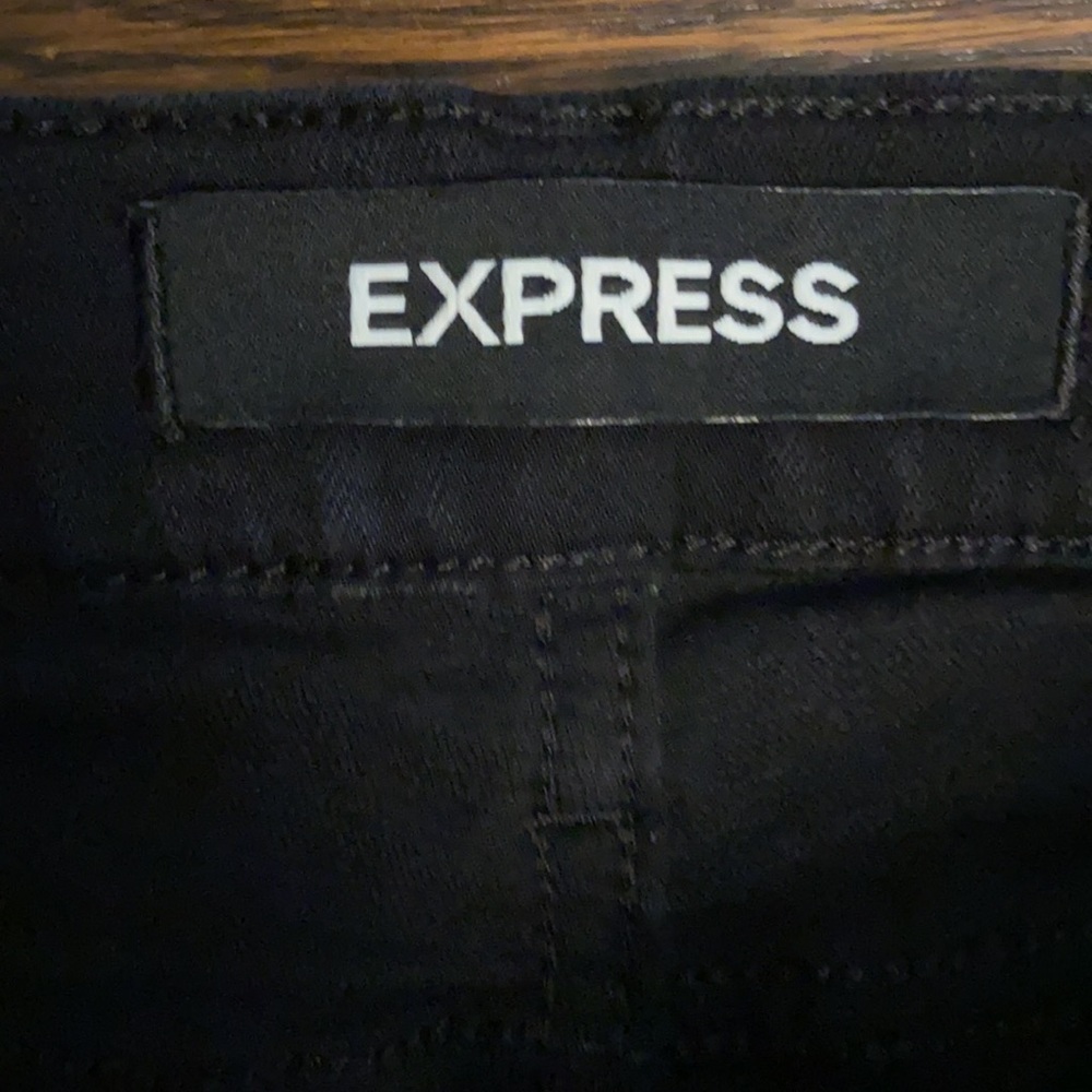 Express Mid Rise Jeans - Picture 3 of 6
